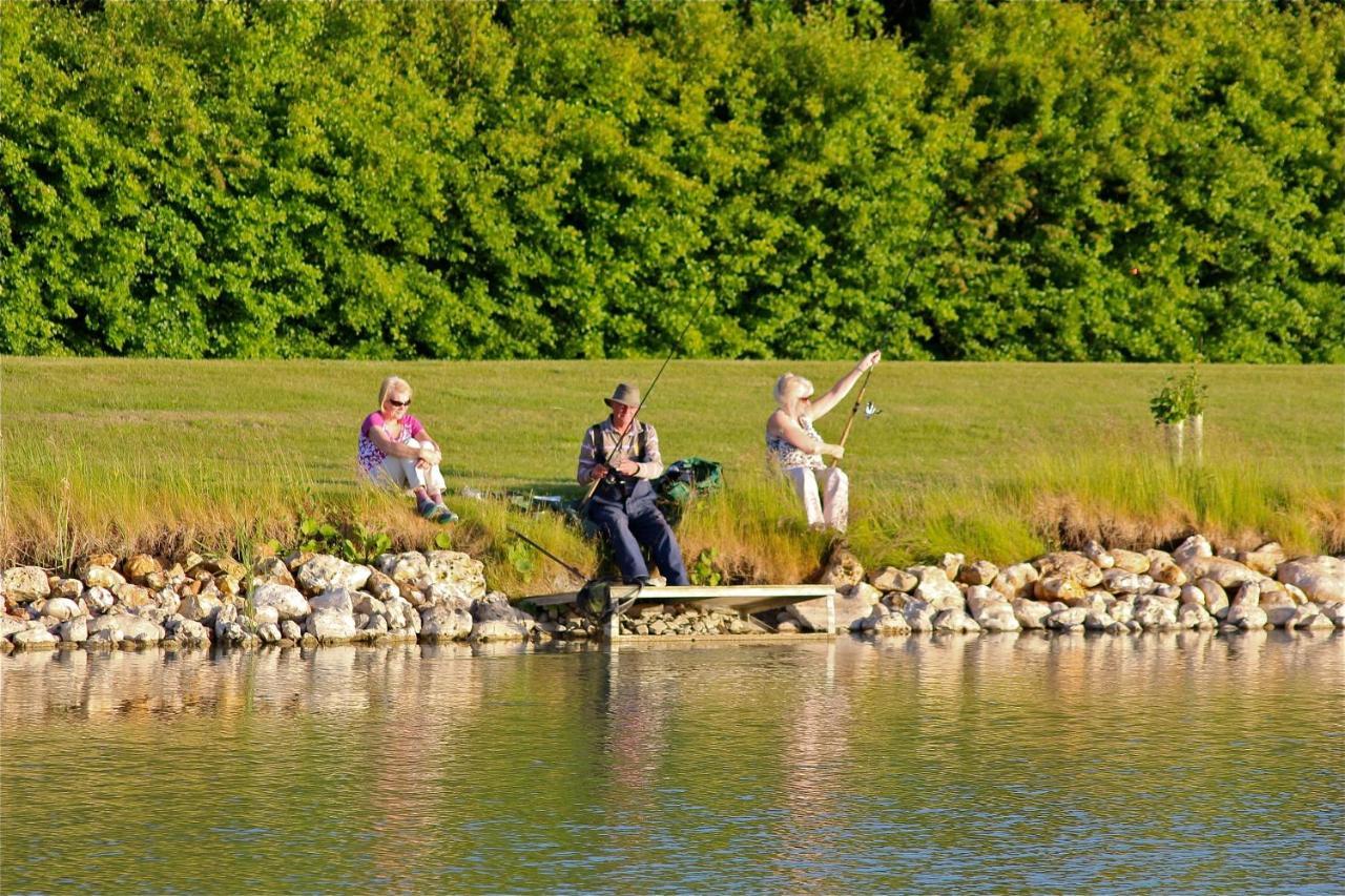 Fields End Lodges Doddington  Zewnętrze zdjęcie